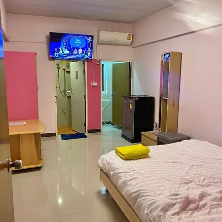 Gedkanok Apartment Бангкок Экстерьер фото